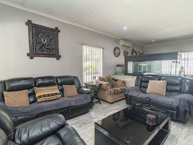 Modern 4 Bedroom Home with Flatlet in Prime Westville - Photo 7