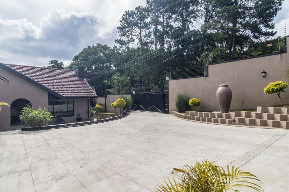 Modern 4 Bedroom Home with Flatlet in Prime Westville - Photo 2