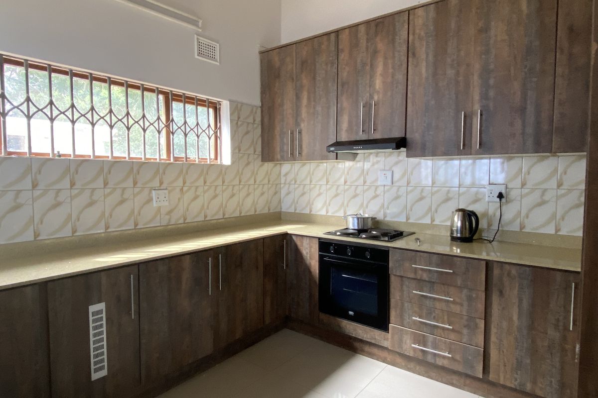 Spacious 3 Bedroom House For Sale In Westville - Photo 2