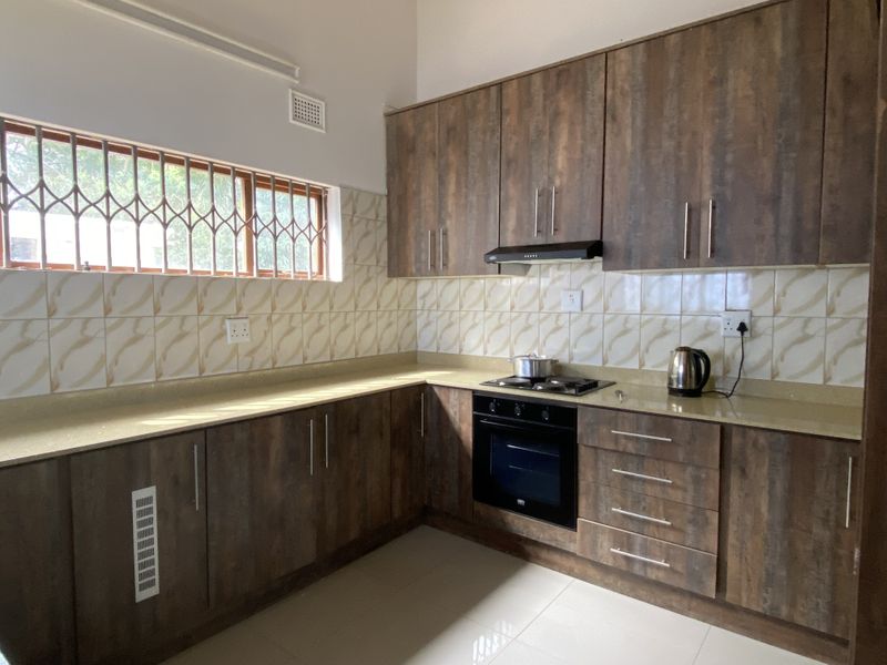 Spacious 3 Bedroom House For Sale In Westville - Photo 2