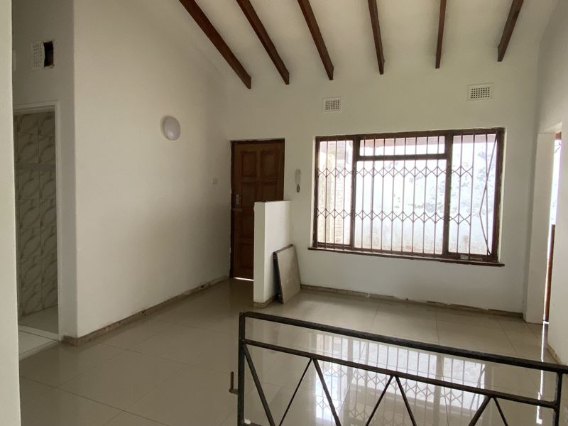 Spacious 3 Bedroom House For Sale In Westville - Photo 9