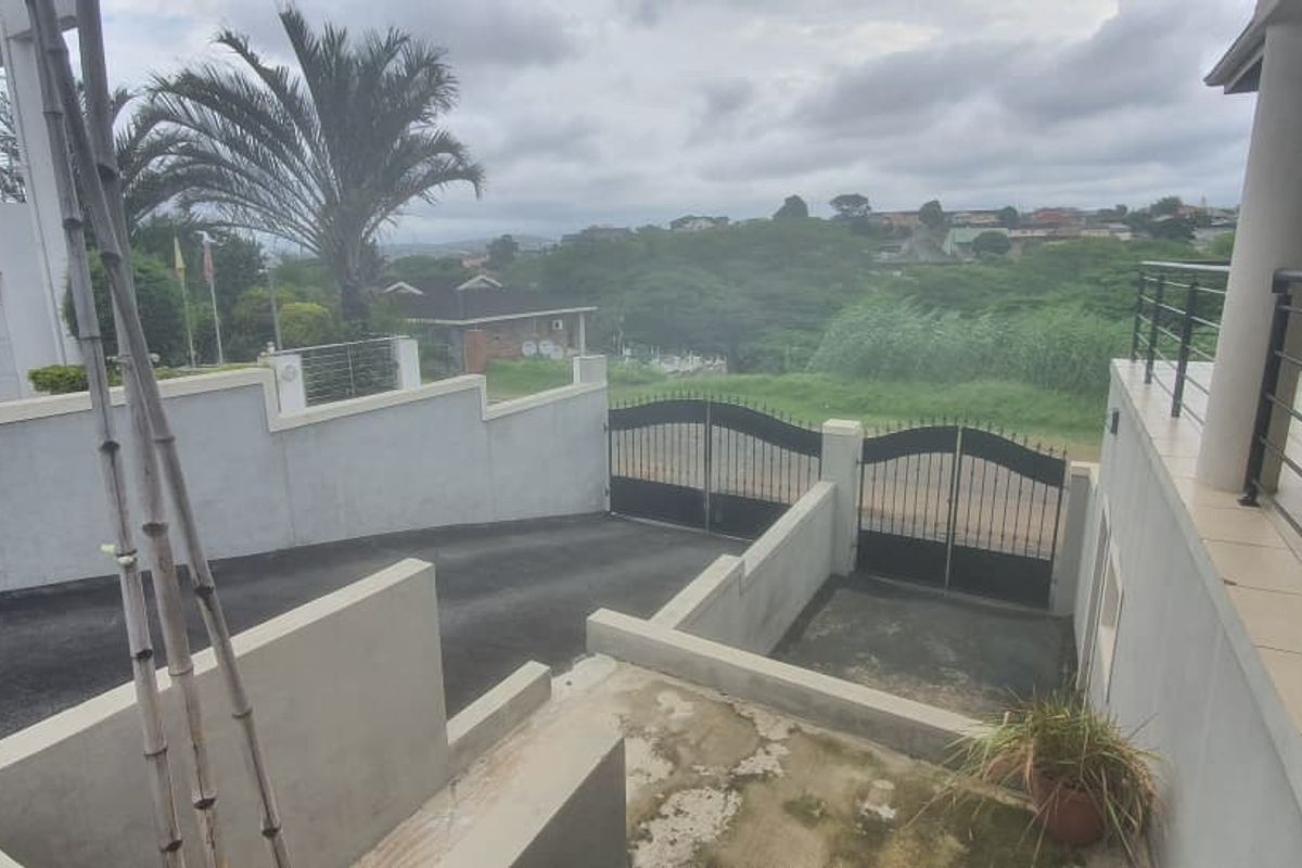 Luxury Comfort Meets Smart Investment! - Photo 3