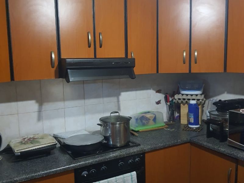 Spacious 2-Bedroom Home in Trenance Park - Photo 6