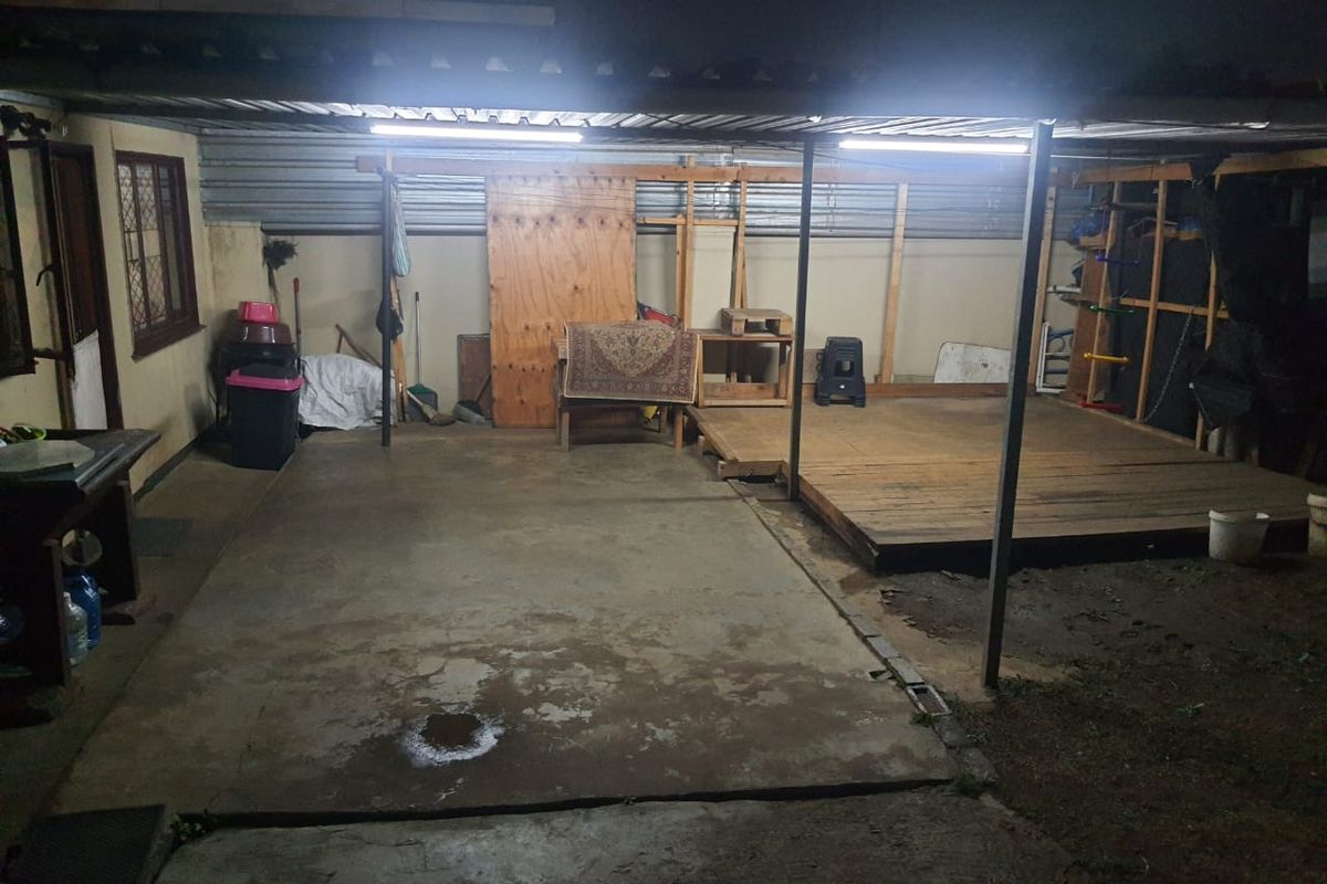 Spacious 2-Bedroom Home in Trenance Park - Photo 3