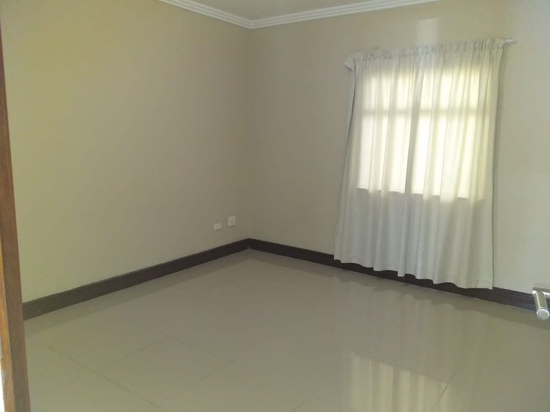 Prime property - Super large apartment - Photo 8