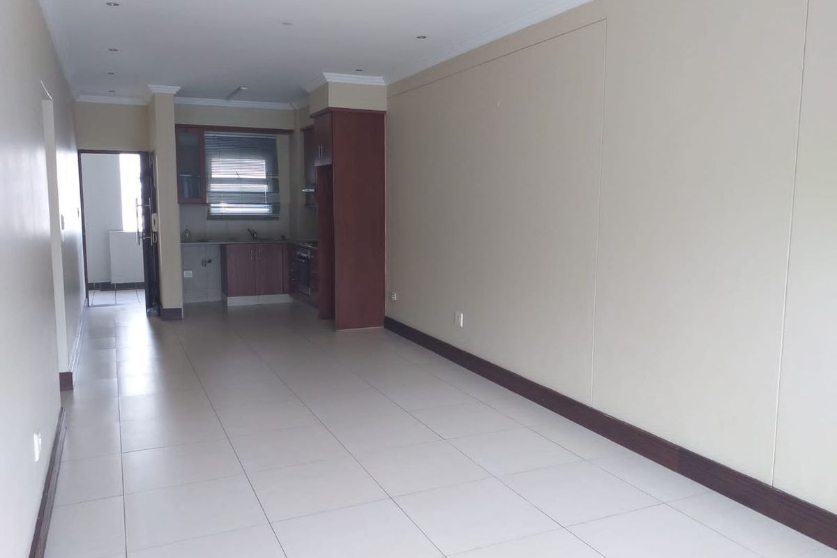 Prime property - Super large apartment - Photo 4