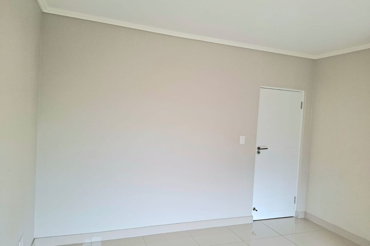 Apartment Pending Sale In Umhlanga - Photo 5
