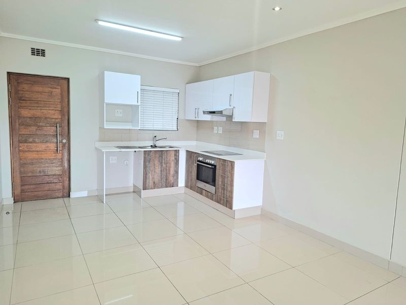Apartment Pending Sale In Umhlanga - Photo 3