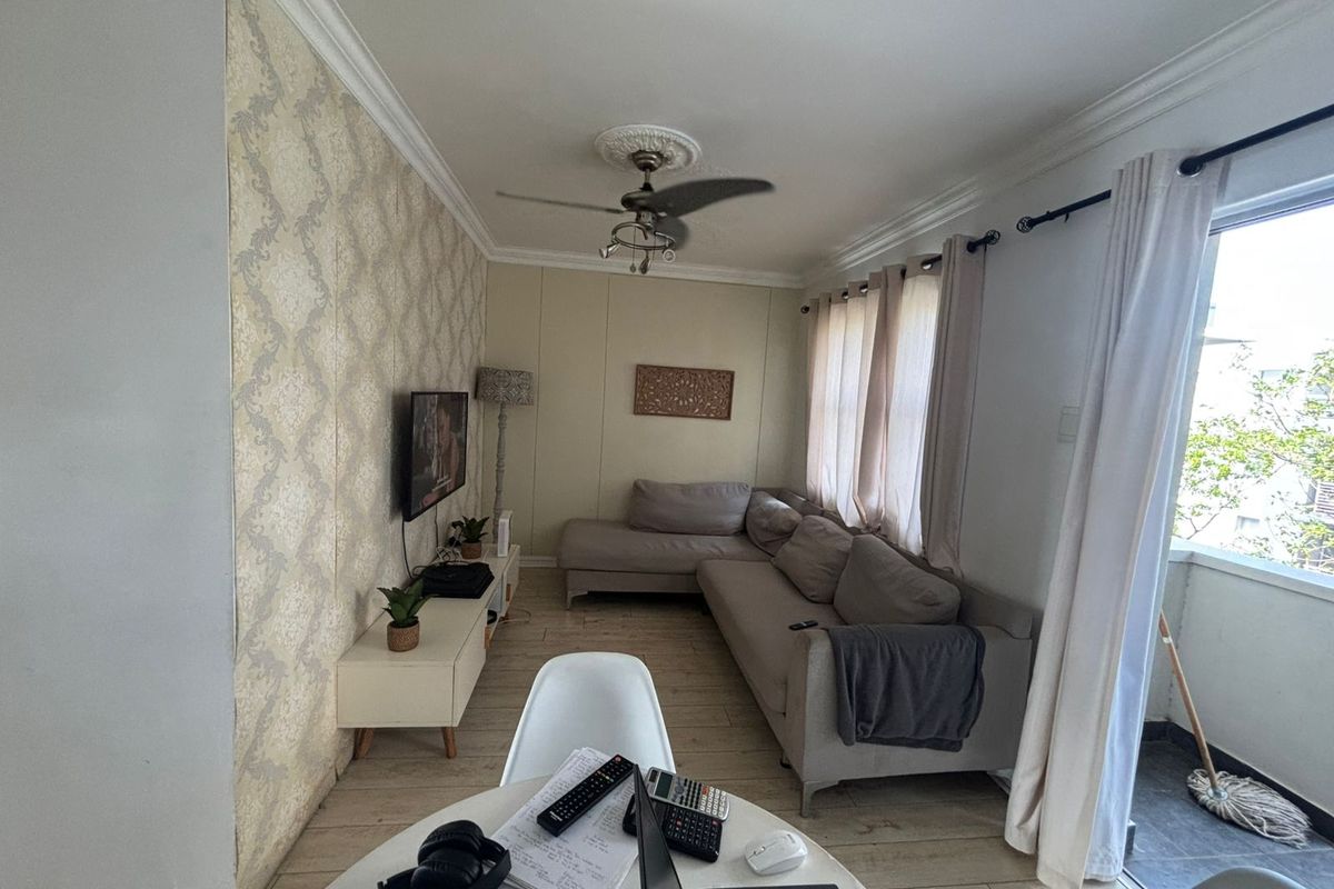 Smartly Converted 2-Bedroom Apartment – Great Value & Space - Photo 5