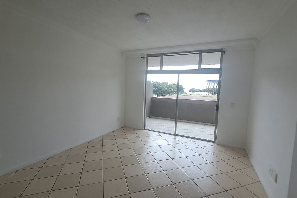 Modern 3-Bedroom, 2-Bathroom Living – Space, Comfort & Style - Photo 4