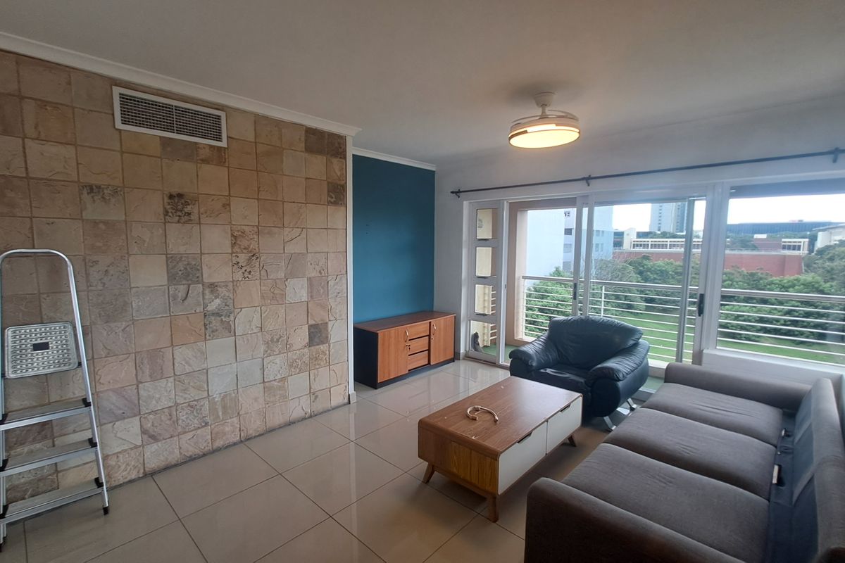 Modern Semi- Furnished 2-Bedroom, 2-Bathroom Gem in a Prime Location - Photo 5