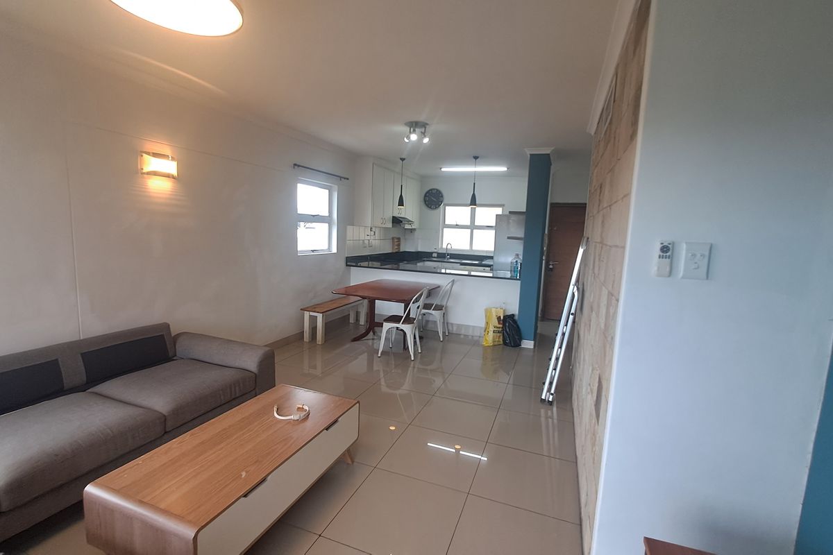 Modern Semi- Furnished 2-Bedroom, 2-Bathroom Gem in a Prime Location - Photo 4