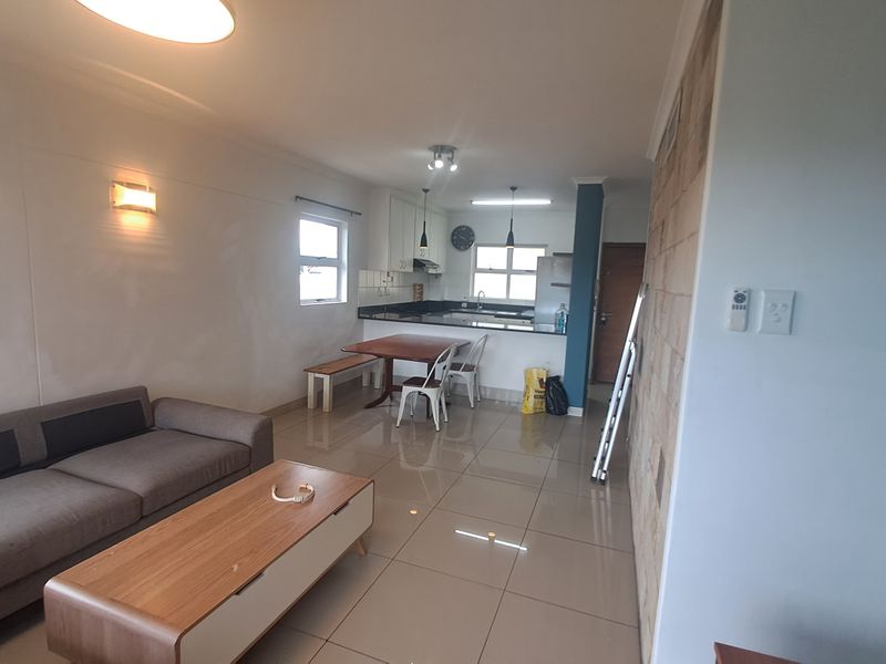 Modern Semi- Furnished 2-Bedroom, 2-Bathroom Gem in a Prime Location - Photo 4