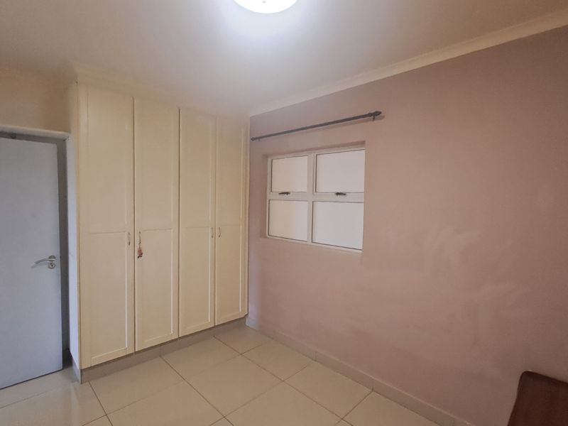 Modern Semi- Furnished 2-Bedroom, 2-Bathroom Gem in a Prime Location - Photo 7