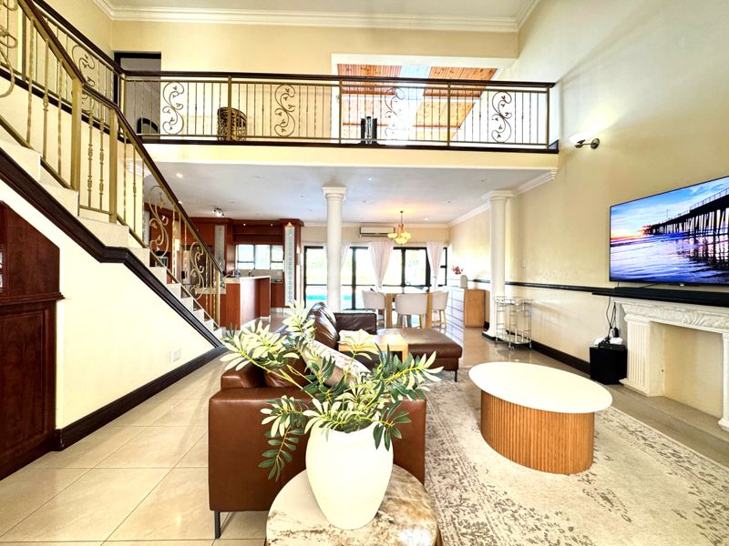 Izinga – Luxury 4 Bedroom Home To Let - Photo 2