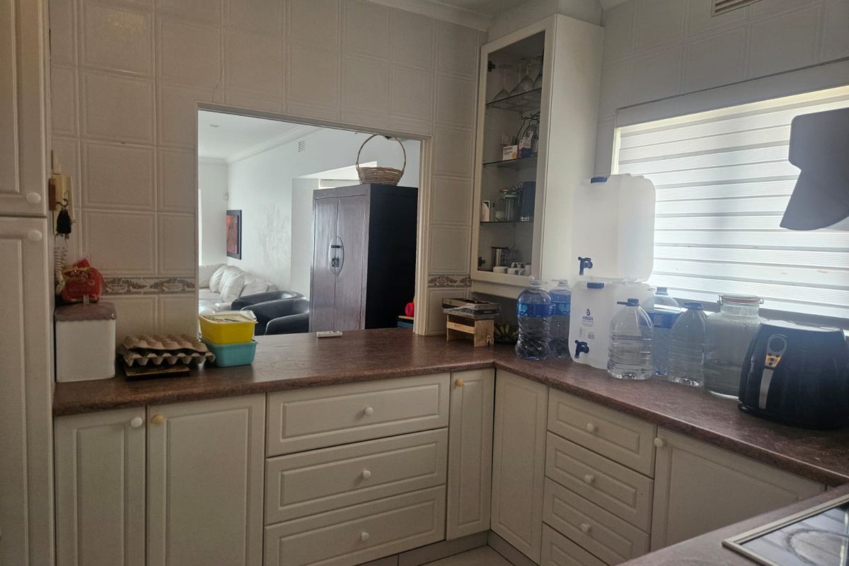 Prime Property  Presents Devon Glen Townhouse for rent - Photo 5