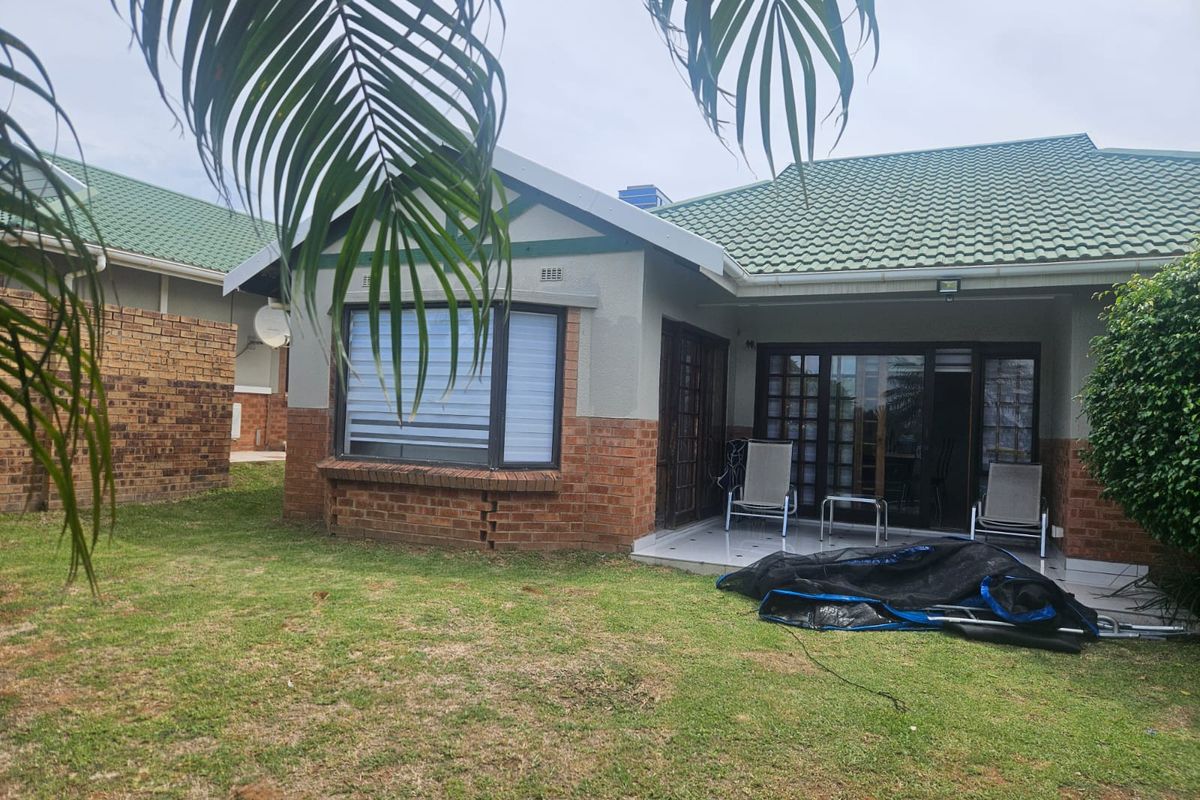 Prime Property  Presents Devon Glen Townhouse for rent - Photo 3