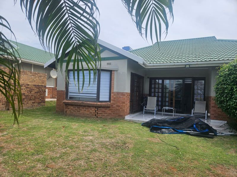 Prime Property  Presents Devon Glen Townhouse for rent - Photo 3