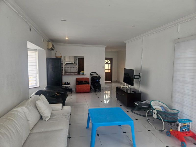 Prime Property  Presents Devon Glen Townhouse for rent - Photo 10