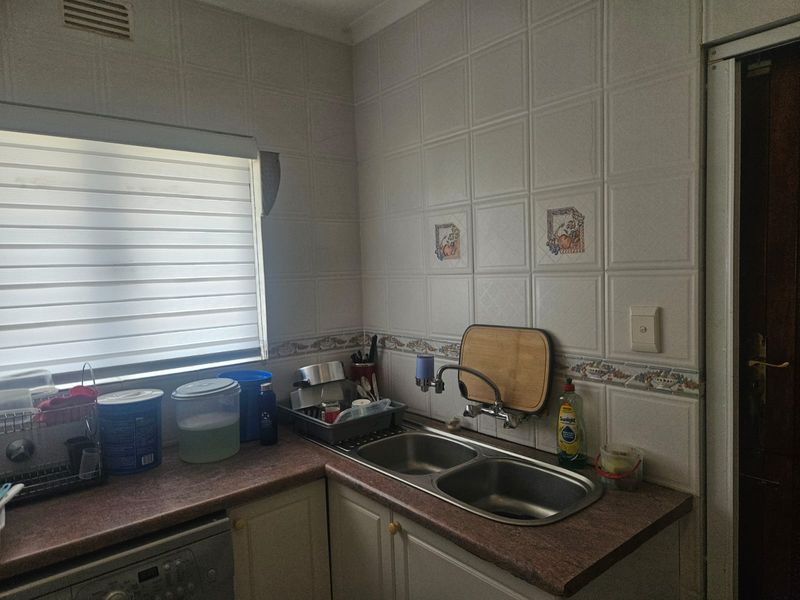 Prime Property  Presents Devon Glen Townhouse for rent - Photo 8