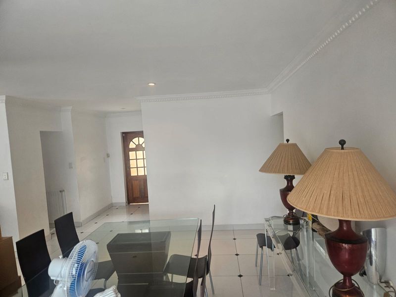 Prime Property  Presents Devon Glen Townhouse for rent - Photo 7