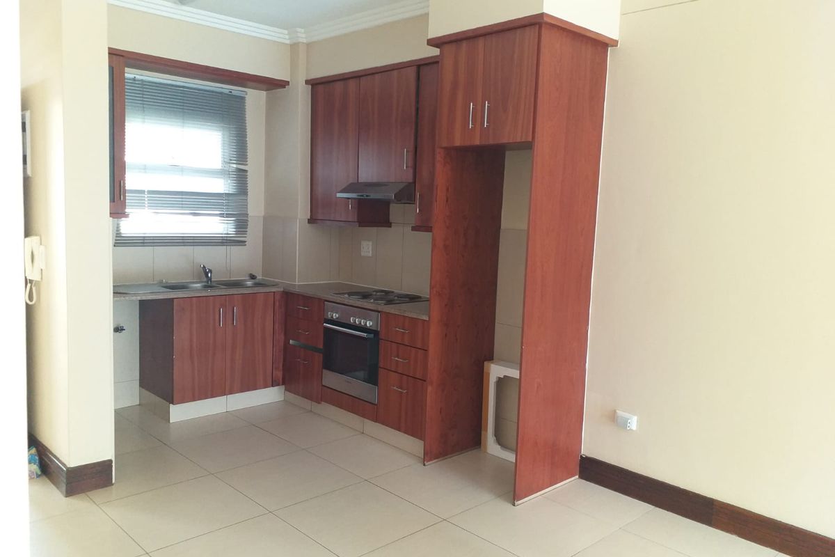 Prime property presents secure and spacious - Photo 2