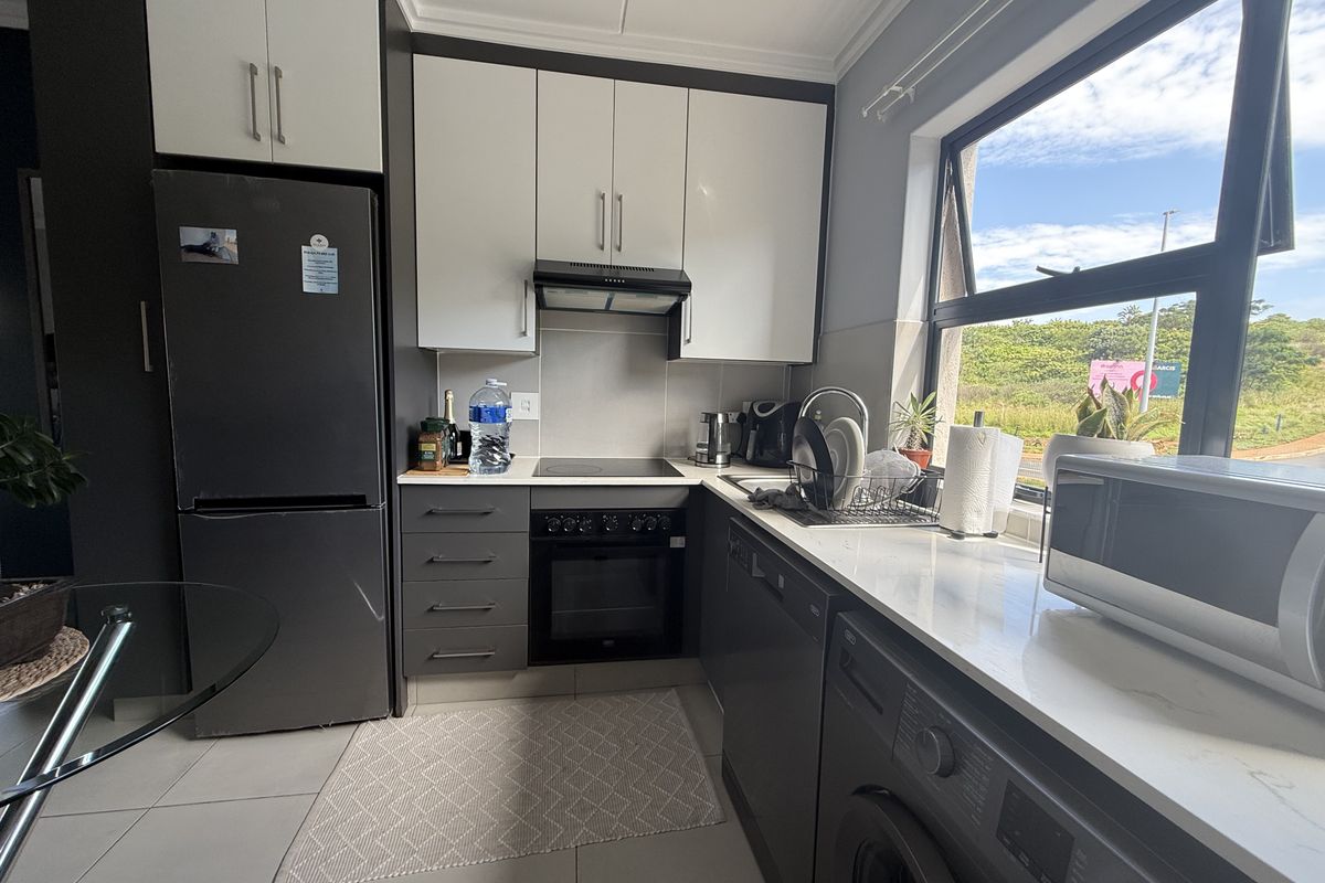 Modern 1 Bed 1 Bath Apartment in Ballito Village - Photo 5