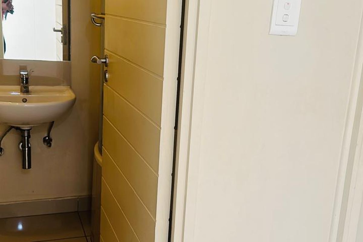 Two bedroom apartment available immediately !! - Photo 4