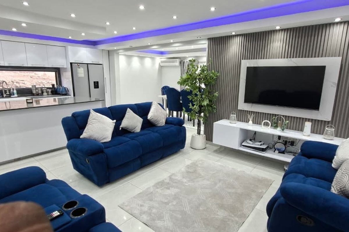 Beautifully Renovated 3-Bedroom Family Home in Surya Heights, Verulam - Photo 4