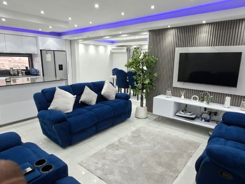 Beautifully Renovated 3-Bedroom Family Home in Surya Heights, Verulam - Photo 4