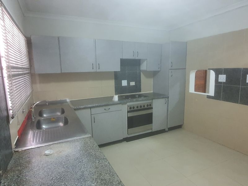 Prime Property Presents: Modern 4-Bedroom Extended Duplex in Sunford - Photo 8