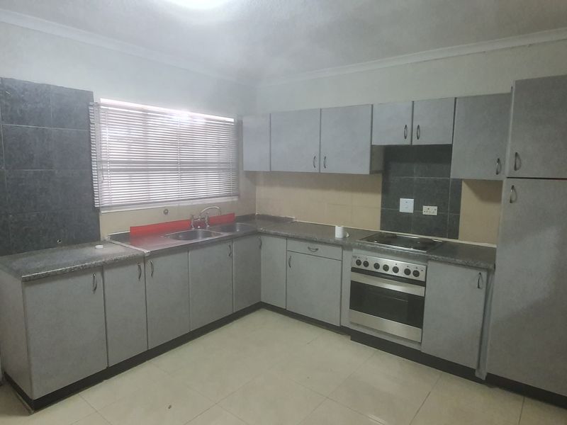 Prime Property Presents: Modern 4-Bedroom Extended Duplex in Sunford - Photo 7