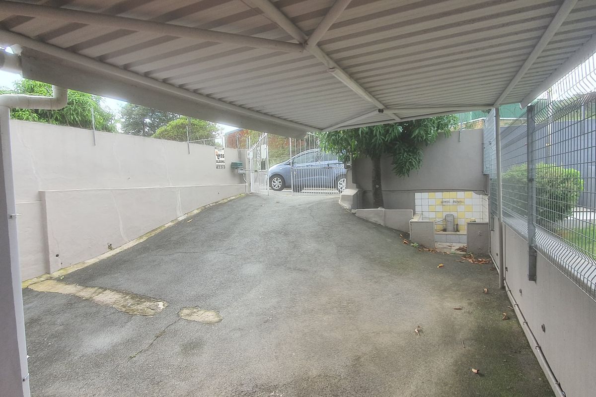 Prime Property Presents: Modern 4-Bedroom Extended Duplex in Sunford - Photo 3