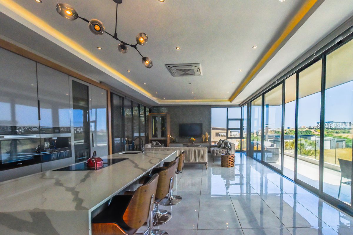 Gold Coast Estate -The perfect location paired with the perfect price - Photo 5