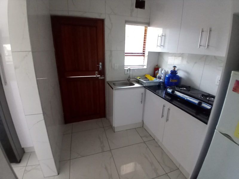 3 Bedroom House for Sale in Westville - Photo 3