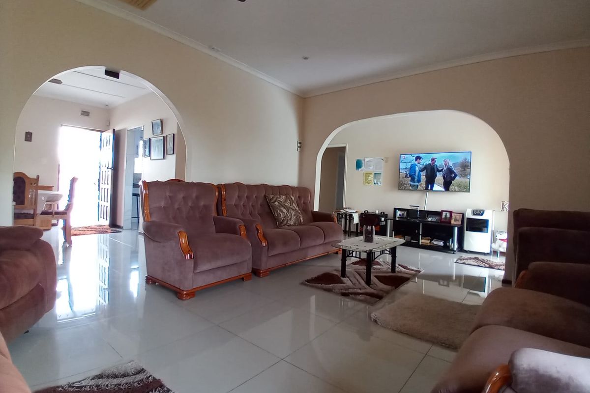 3 Bedroom House for Sale in Westville - Photo 4