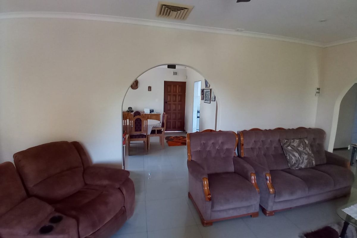 3 Bedroom House for Sale in Westville - Photo 5
