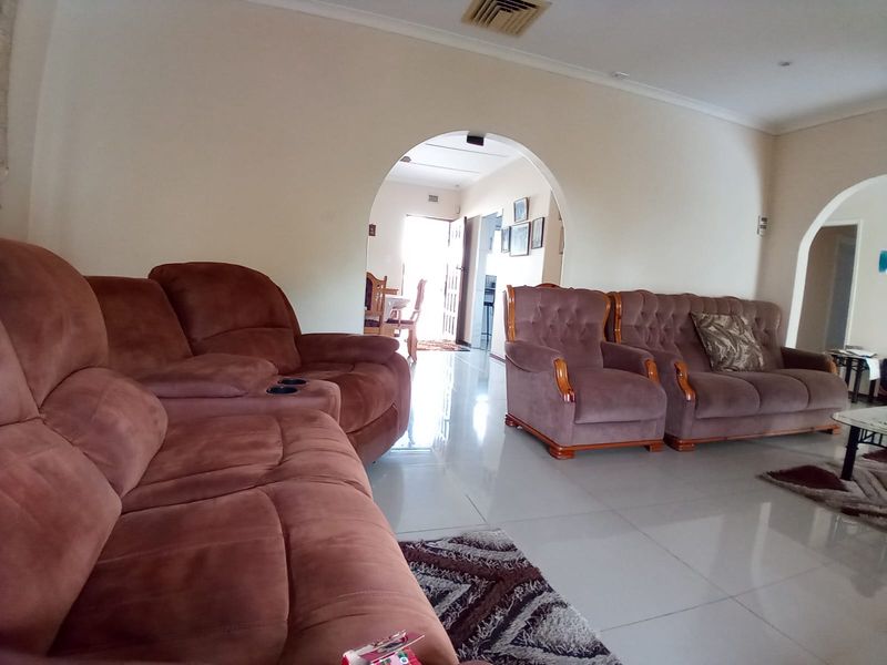 3 Bedroom House for Sale in Westville - Photo 6