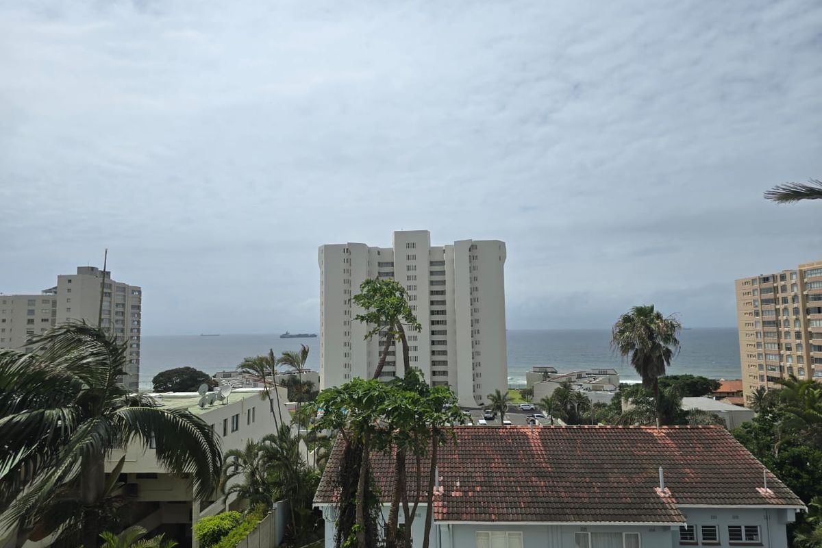 Prime Property presents this stunning 3-bedroom duplex in UMhlanga Central - Photo 4