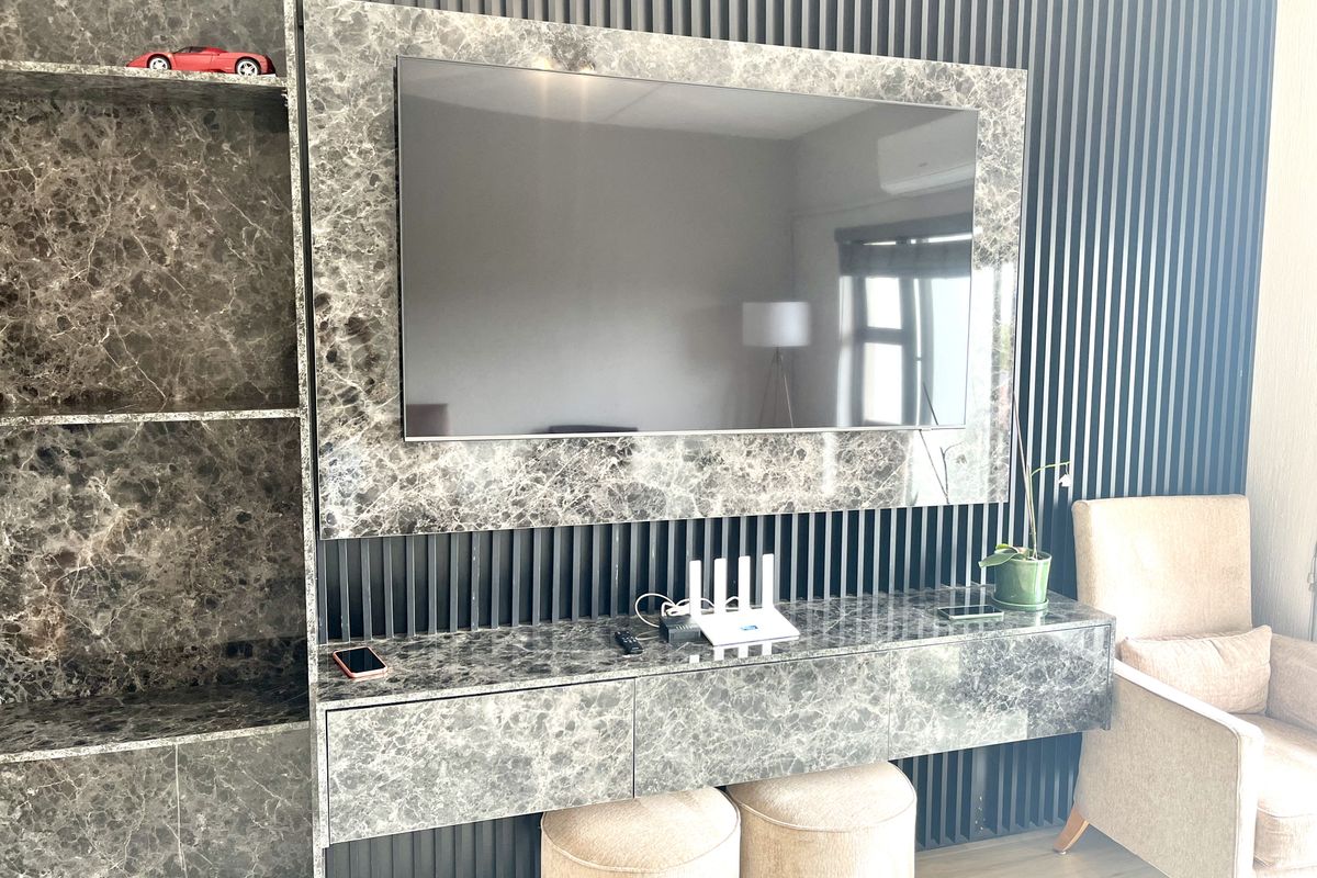 3 Bed 2 Bath Fully Furnished - Photo 3