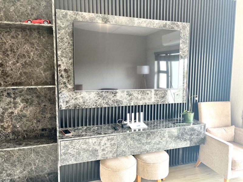 3 Bed 2 Bath Fully Furnished - Photo 3