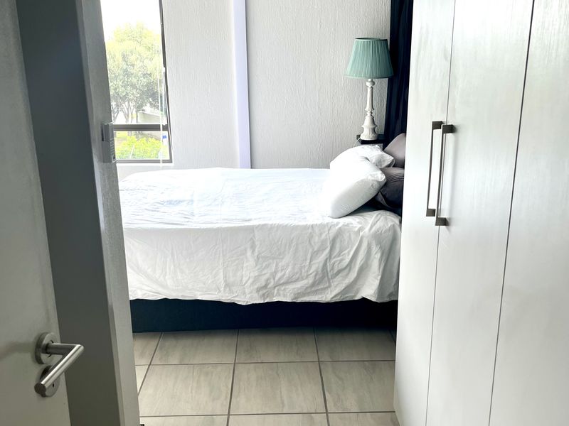 3 Bed 2 Bath Fully Furnished - Photo 9