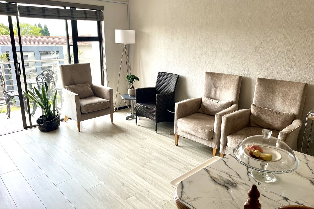 3 Bed 2 Bath Fully Furnished - Photo 4