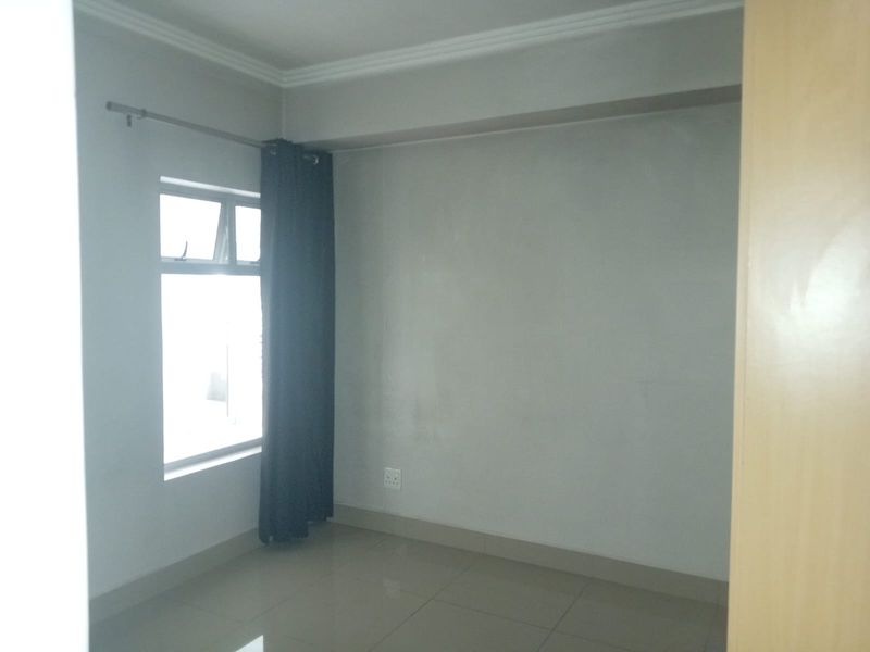 Prime  Property Presents A Stunning Two Bedroom Apartment Situated In Umhlanga Ridge For Sale - Photo 9