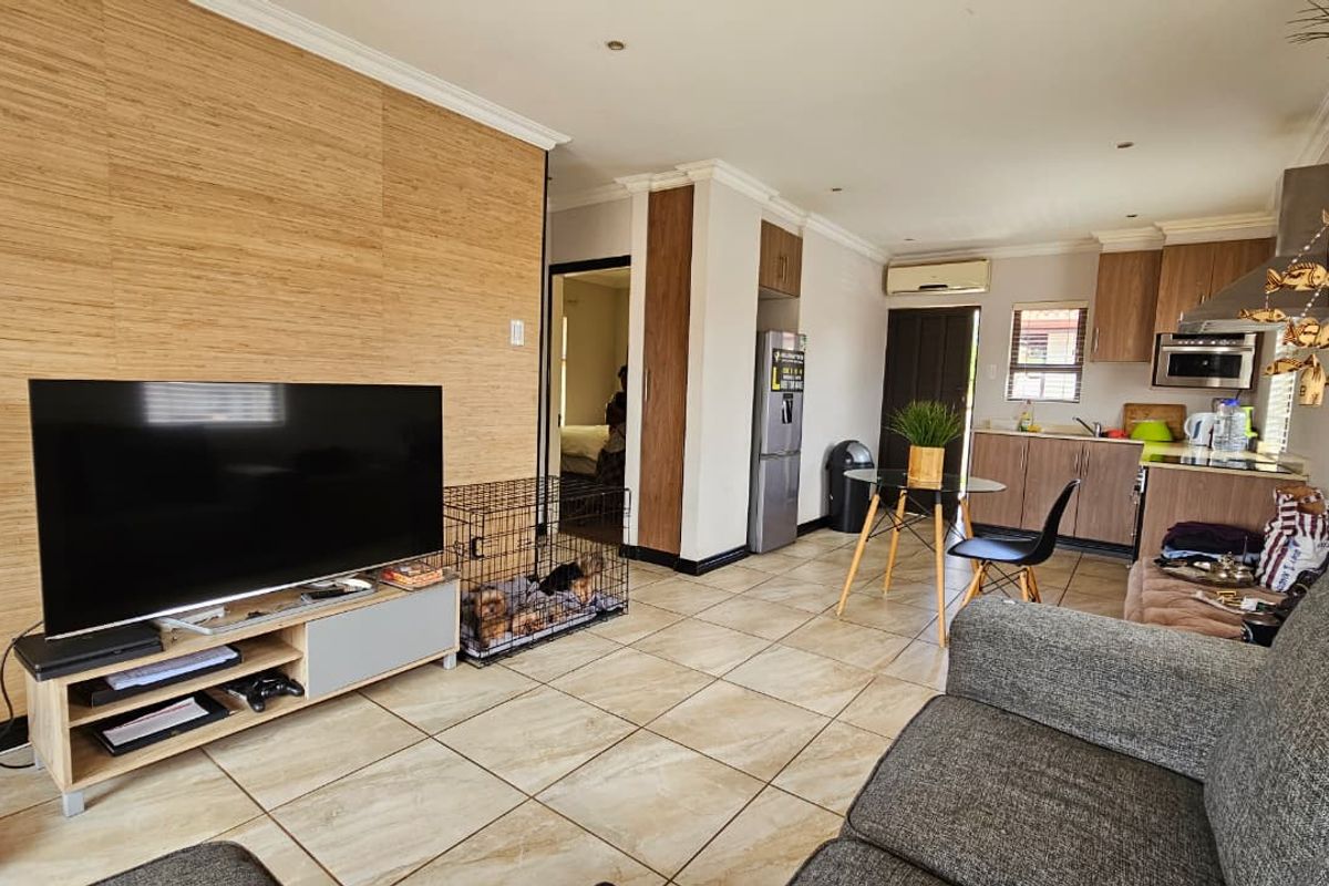 Welcome to Kahala Valley – your ideal modern starter home! - Photo 3