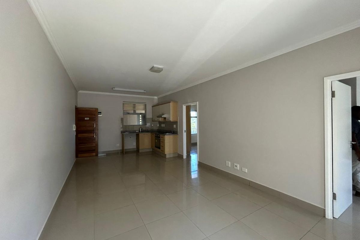 Prime  Property Presents A Stunning Two Bedroom Apartment Situated In Umhlanga Ridge For Sale - Photo 4