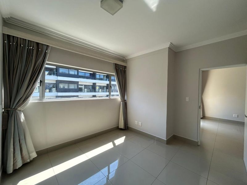 Prime  Property Presents A Stunning Two Bedroom Apartment Situated In Umhlanga Ridge For Sale - Photo 8
