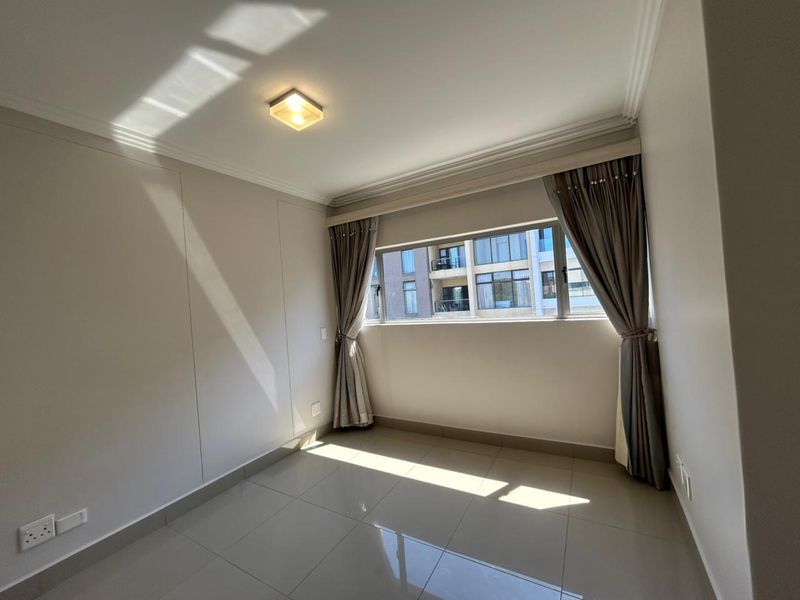 Prime  Property Presents A Stunning Two Bedroom Apartment Situated In Umhlanga Ridge For Sale - Photo 6