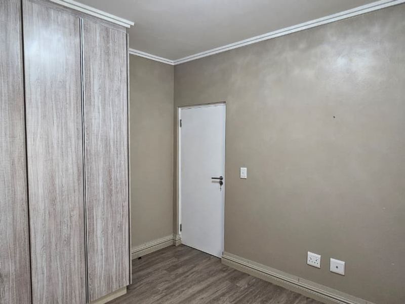 Prime Property Two bedroom for sale - Photo 7