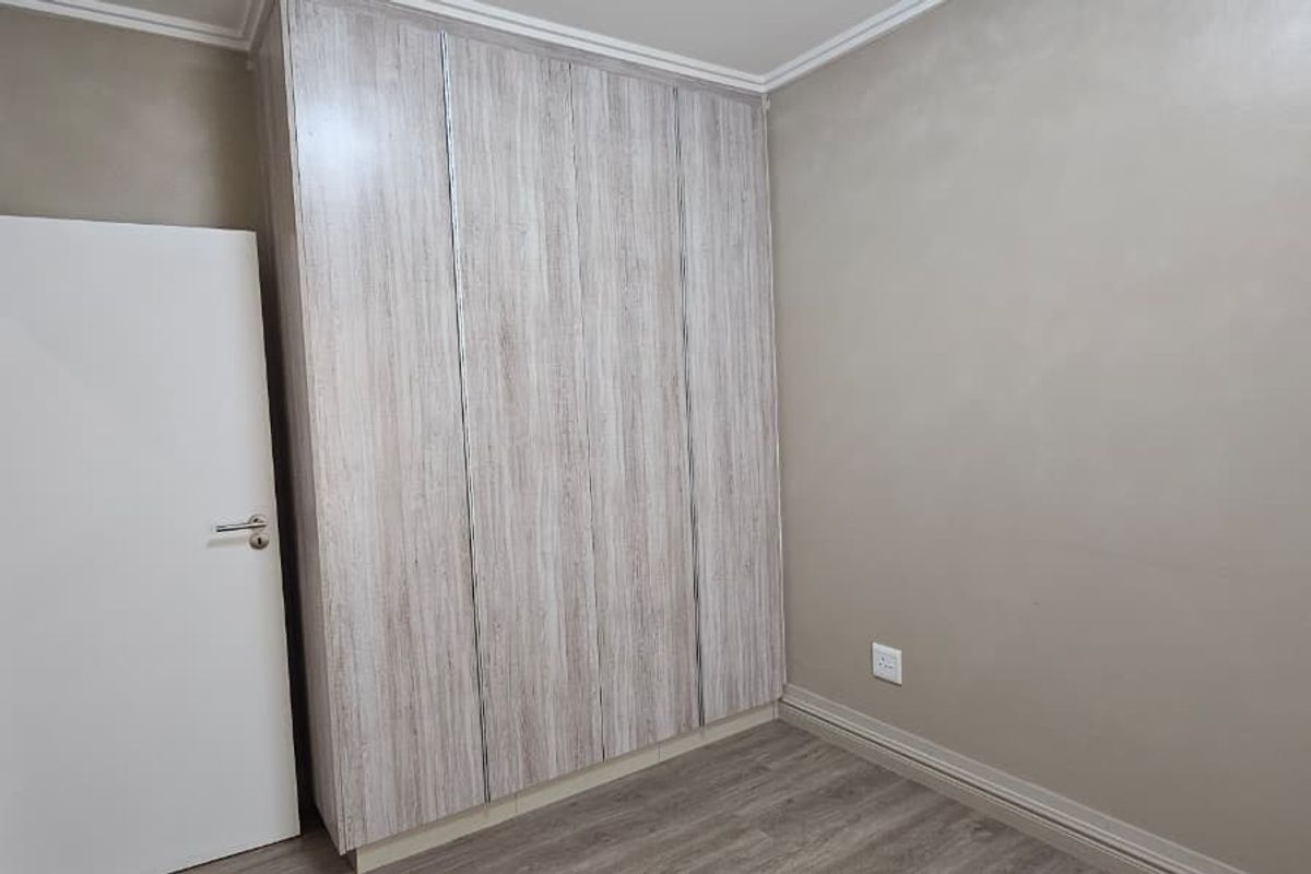 Prime Property Two bedroom for sale - Photo 5